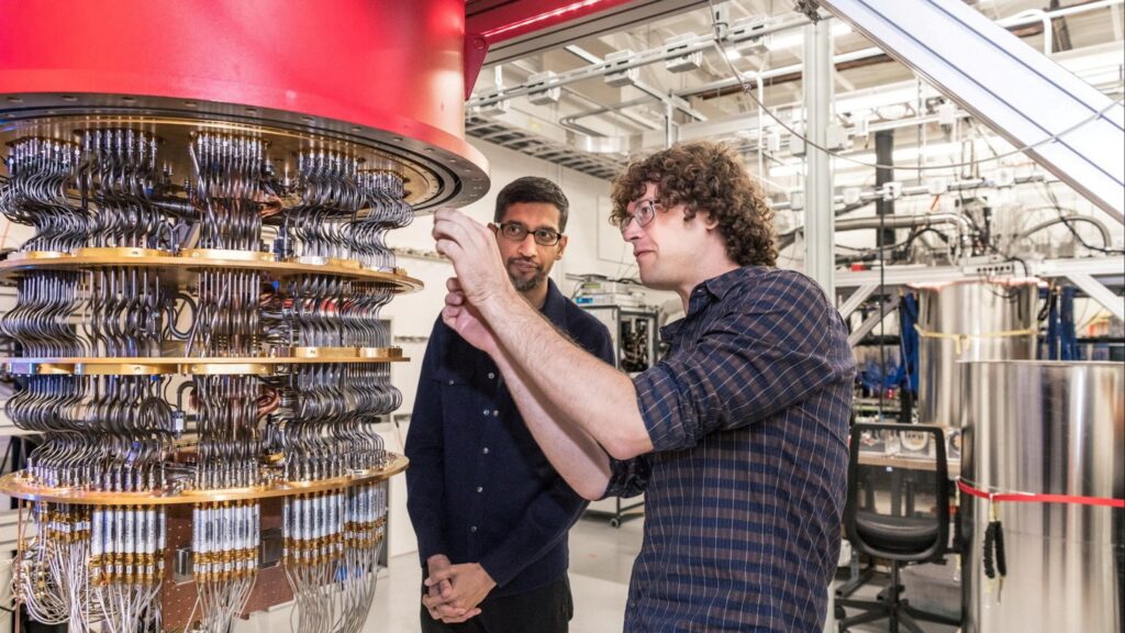 Chercheurs google travaillant sur un ordinateur quantique