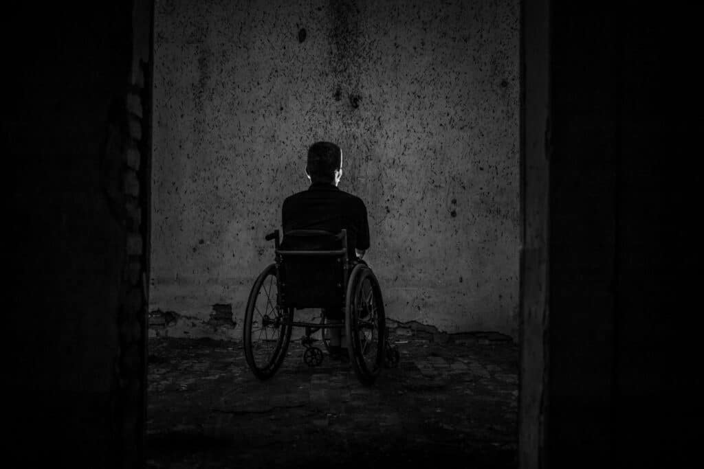 Personne handicapé seule et abandonnée